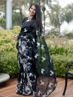 Organza Sarees : Black flower printed organza saree