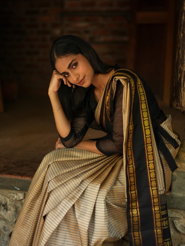 Tulsi Weaves - Bringing You Authentic Handwoven Silks