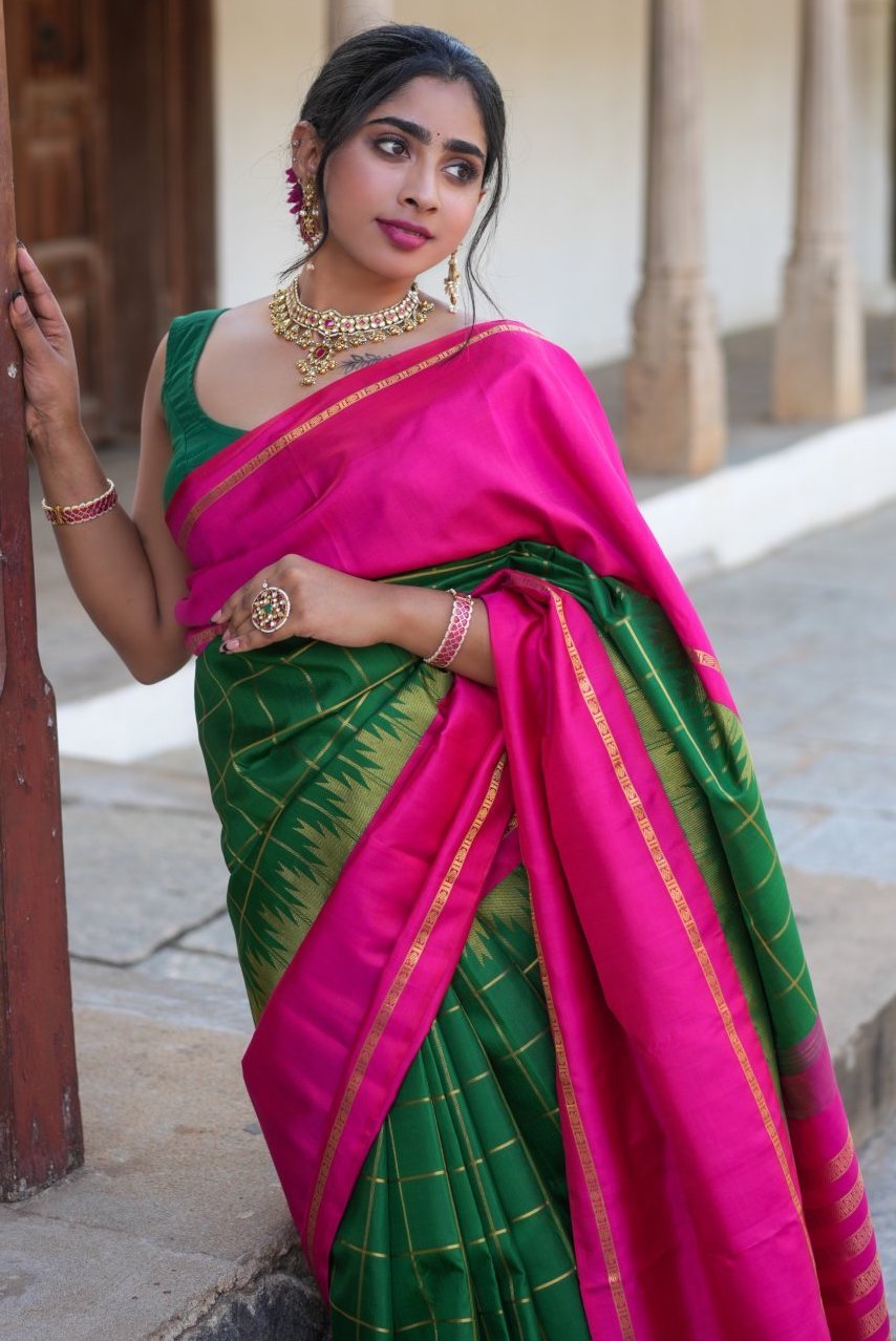 Checked Green Kanjeevaram Silk Saree With Reddish-Pink Border