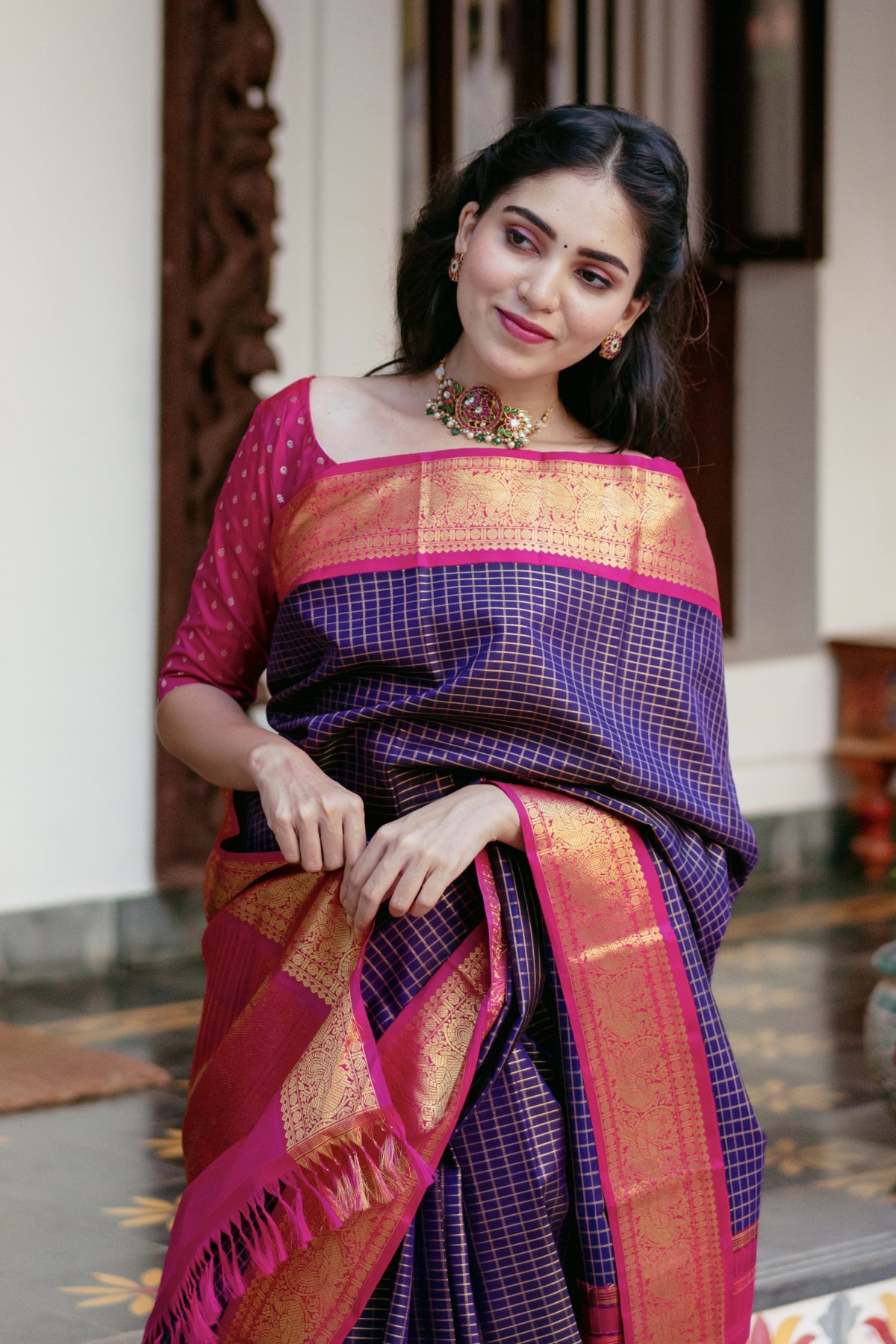 Buy Dual Shaded Lovely Purple Saree with pleated satin border | Purple saree,  Saree color combinations, Saree wearing styles