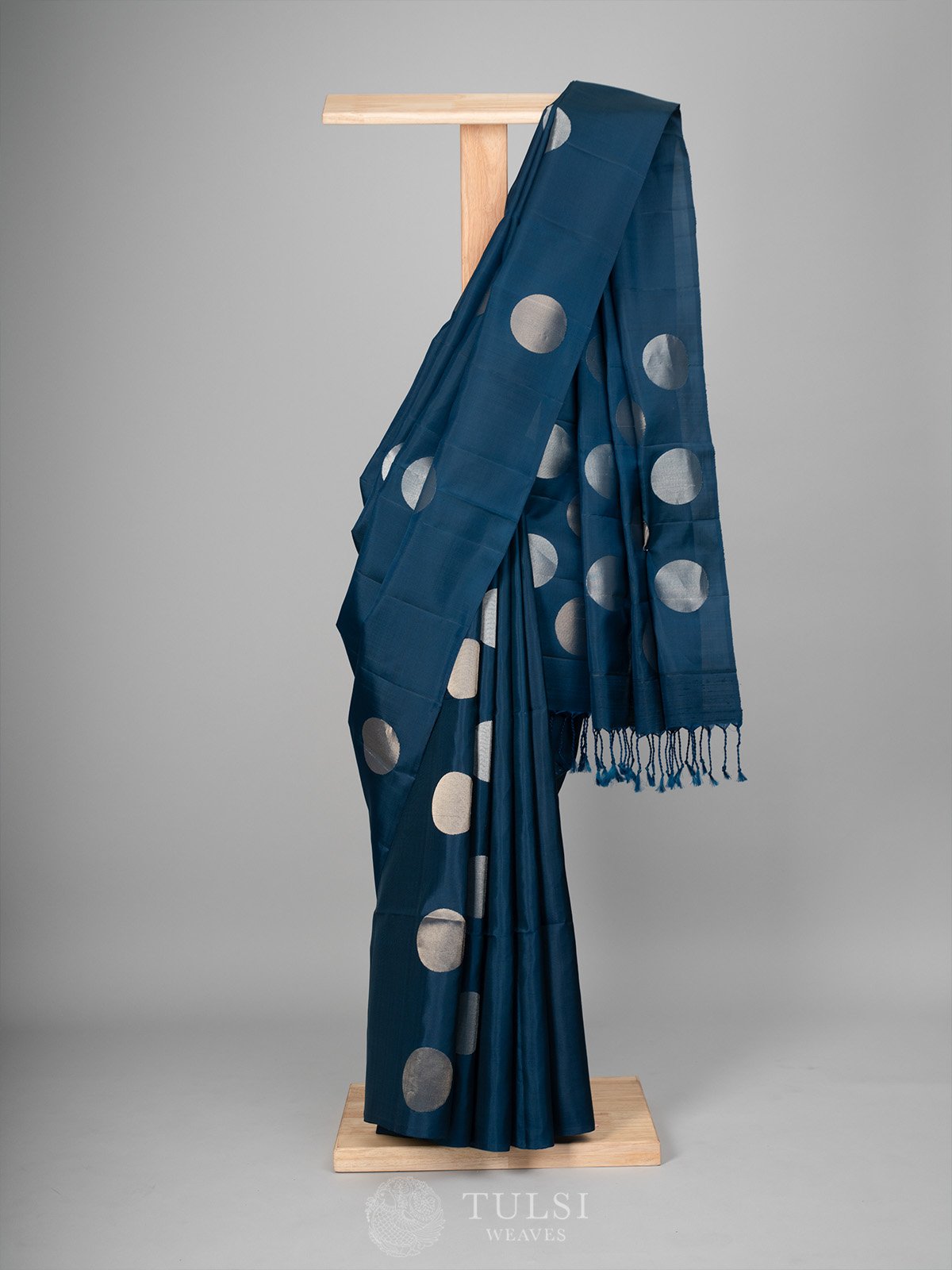 Beautiful Designer Simmar Bluminge Milky Tree Saree main image 1