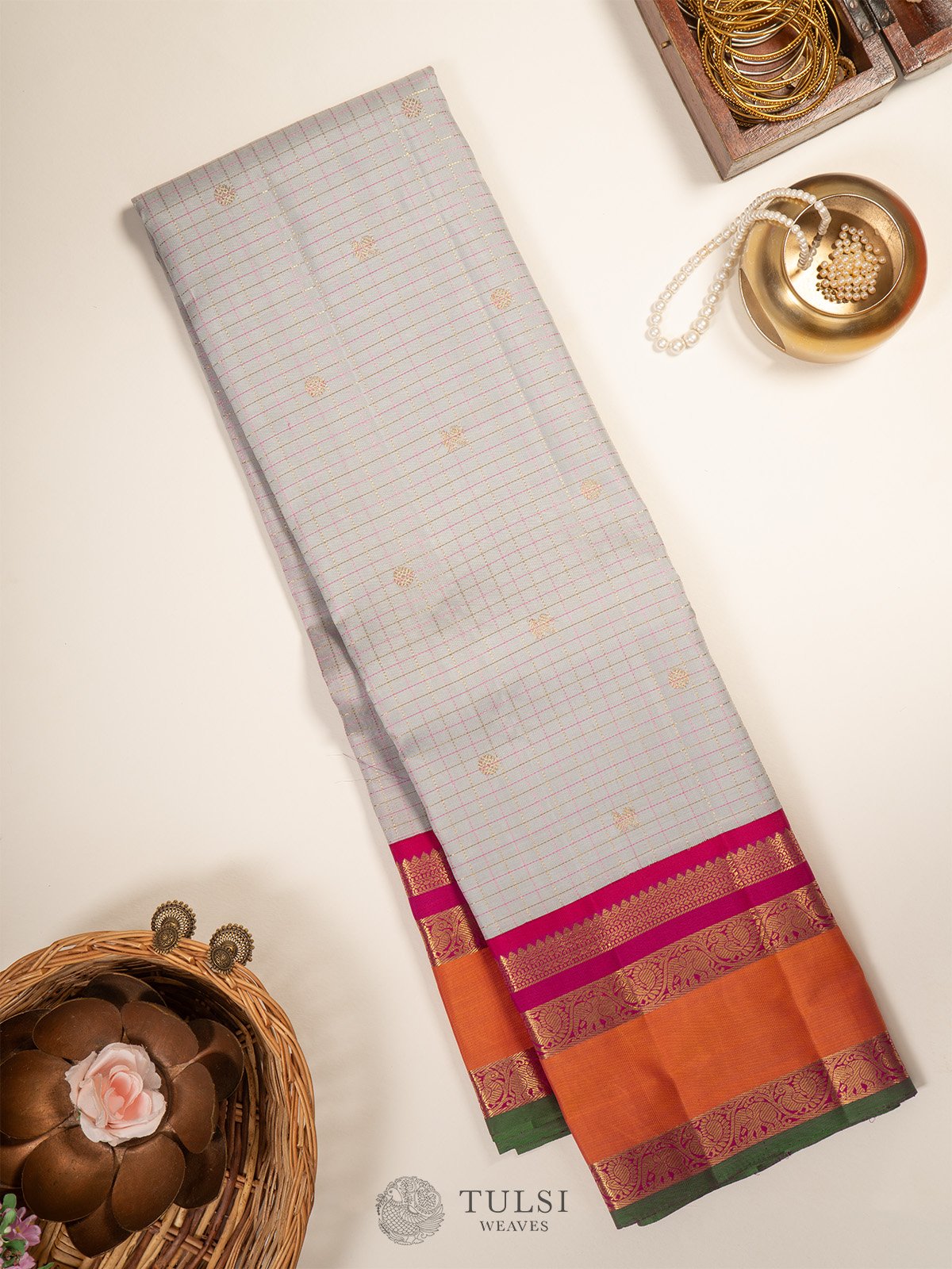 Women Gray Kanjeevaram Silk Digital Print Saree With Unstitched Blouse