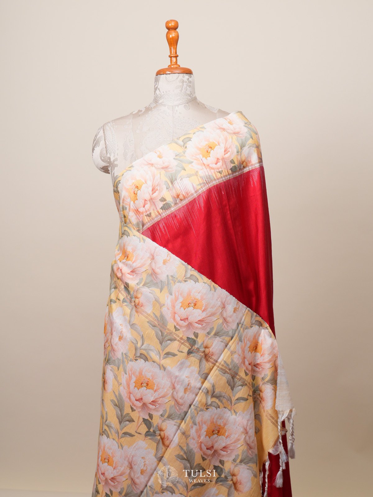 Red Printed Crepe Silk Saree with Elegant Border main image 1
