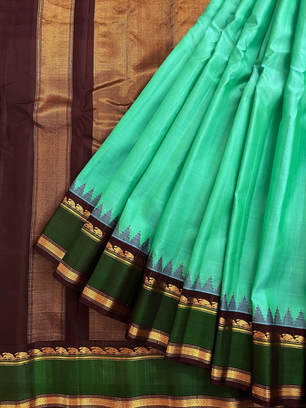 Blue Gadwal Silk Saree With Green Border