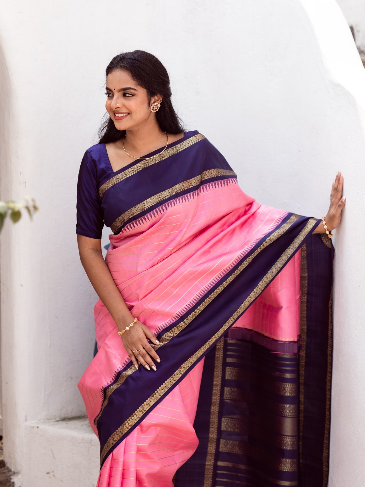 Pastel Pink Kanjeevaram Silk Saree with Navy Blue Border - Tulsi Weaves