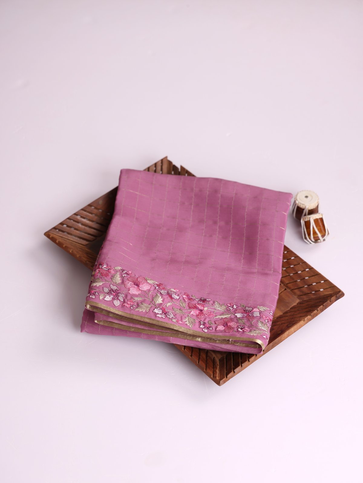 Mauve Zari Checked Mysore Crepe Silk Saree With Embroidered Border