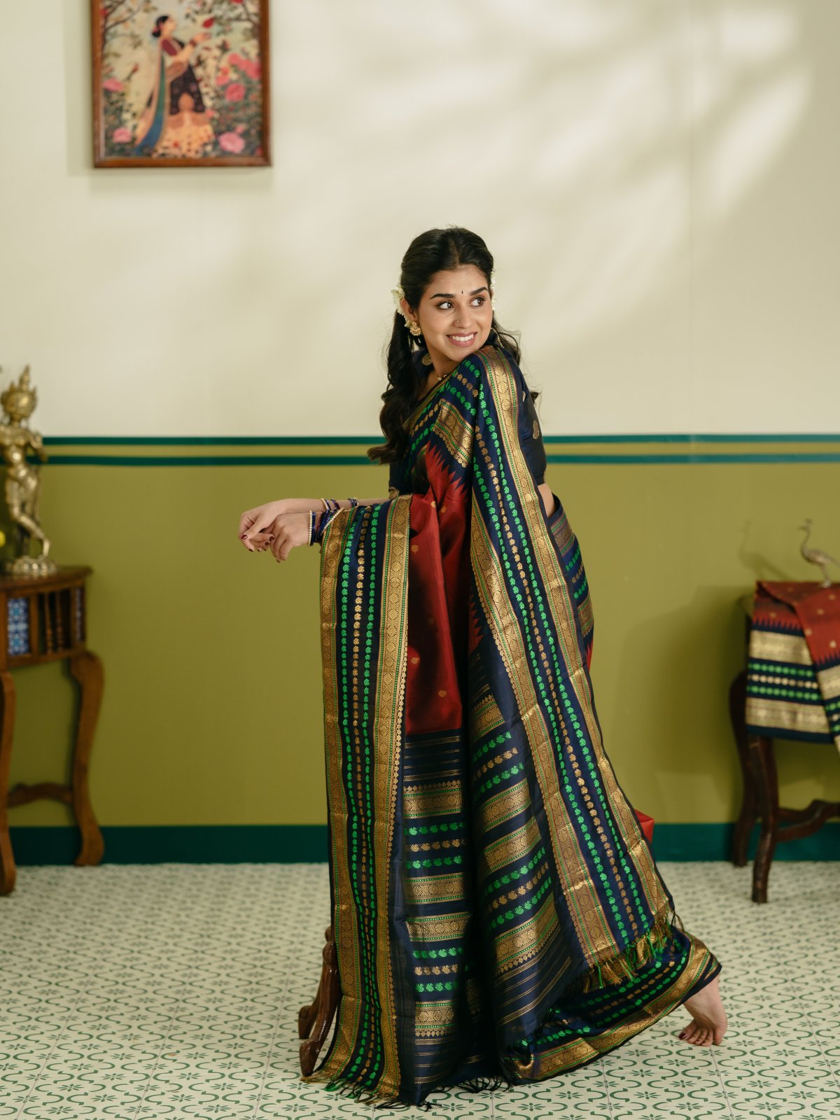 Vintage 55 - Rust Kanjeevaram Silk Saree Dark Blue Border