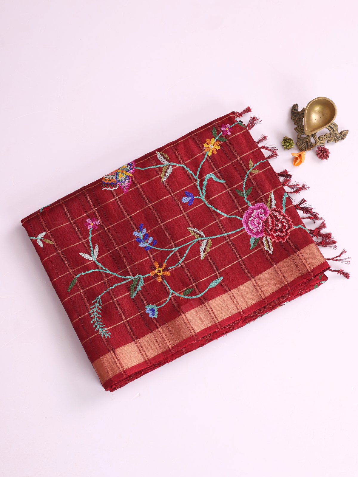 Araku Zari Checked Semi Tussar Silk Saree With Cross-Stitch Embroidery