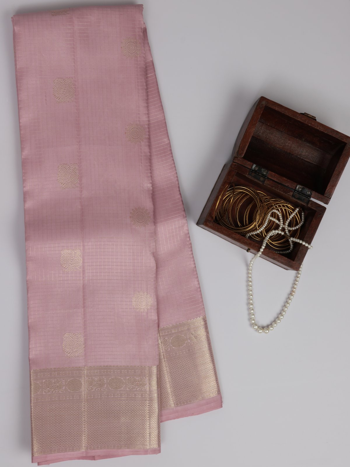 Baby Pink Zari Checked Kanjeevaram Silk Saree 
