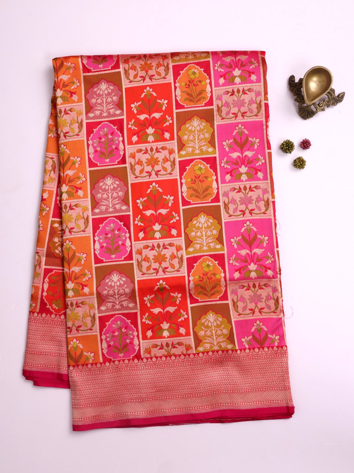 Reddish Pink Banaras Silk Saree With Zari Border