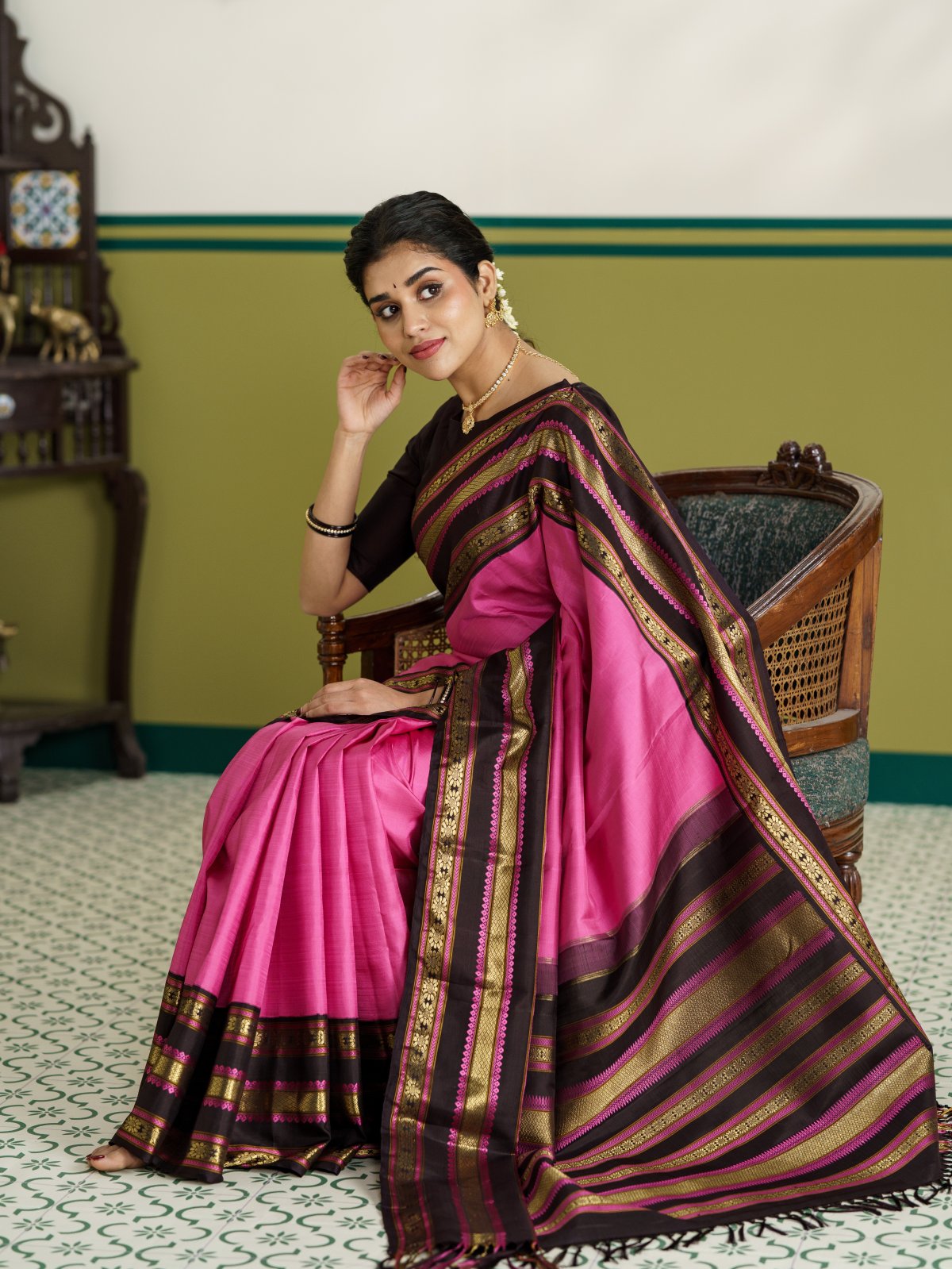 Vintage 51 - Pink Kanjeevaram Silk Saree With Dark Brown Border
