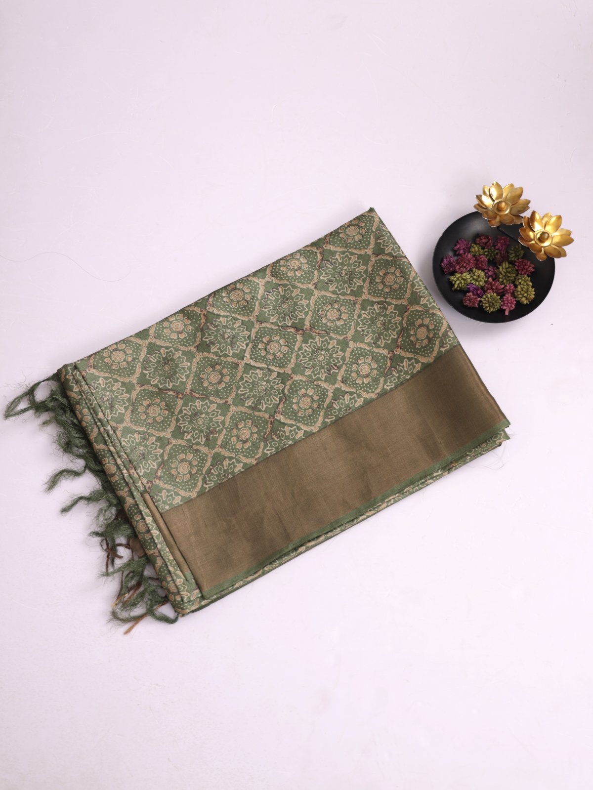 Mehndi Green Printed Tussar Silk Saree With Zari Border 