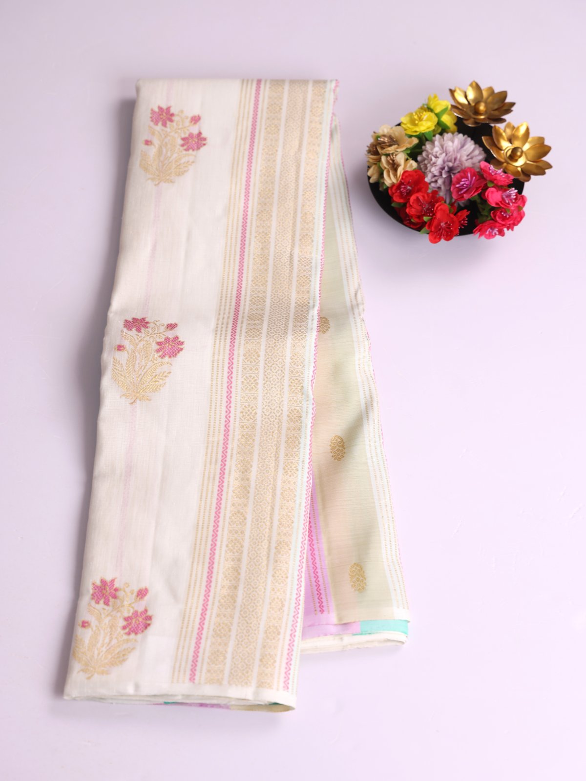 Multicolor Kanjeevaram Linen Saree