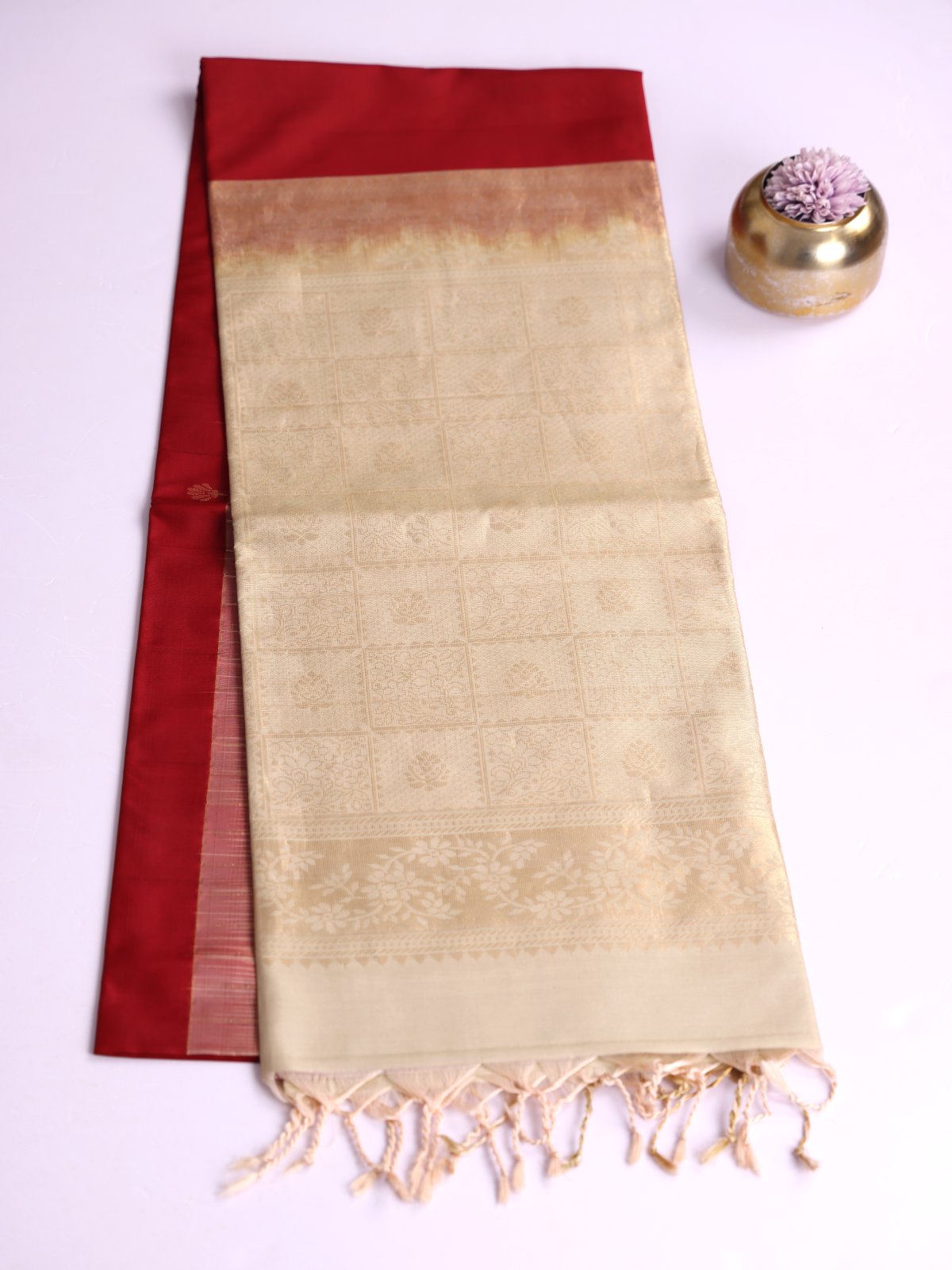 Maroon Soft Silk Saree With Zari Border 