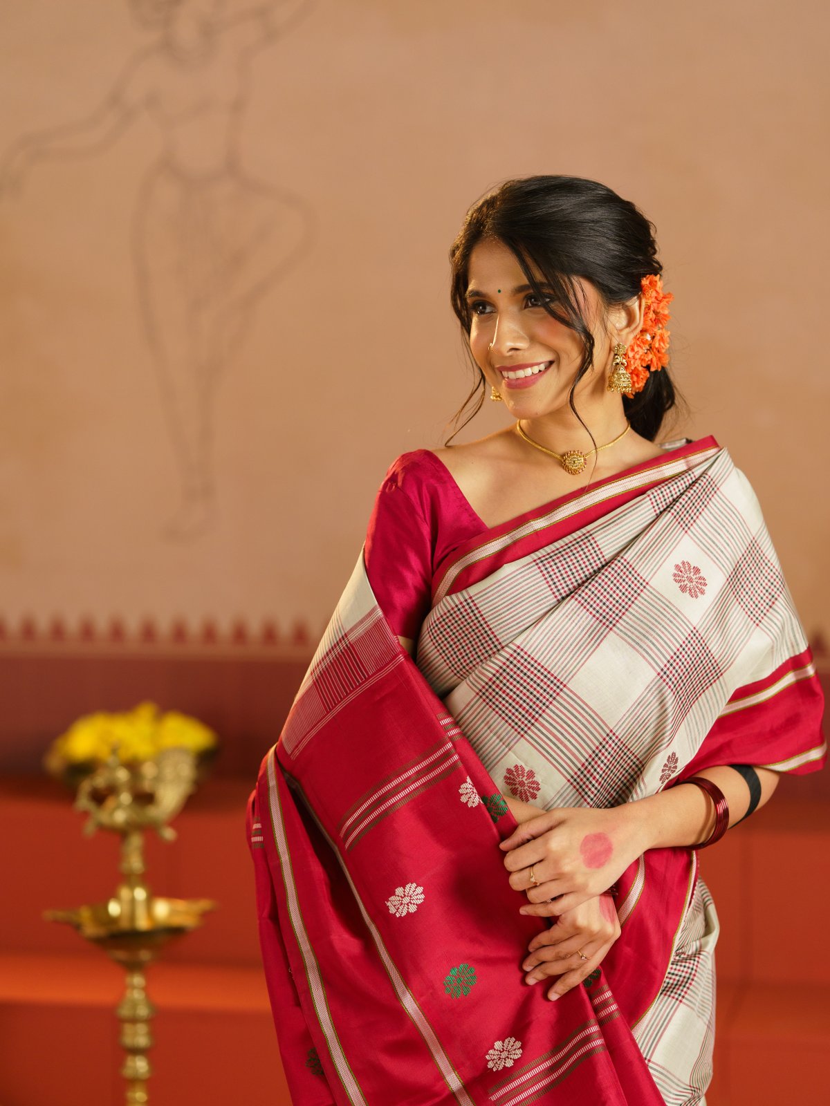 Crafted 22 - Grey Checked Kanjeevaram Silk Saree With Pinkish Araku Border