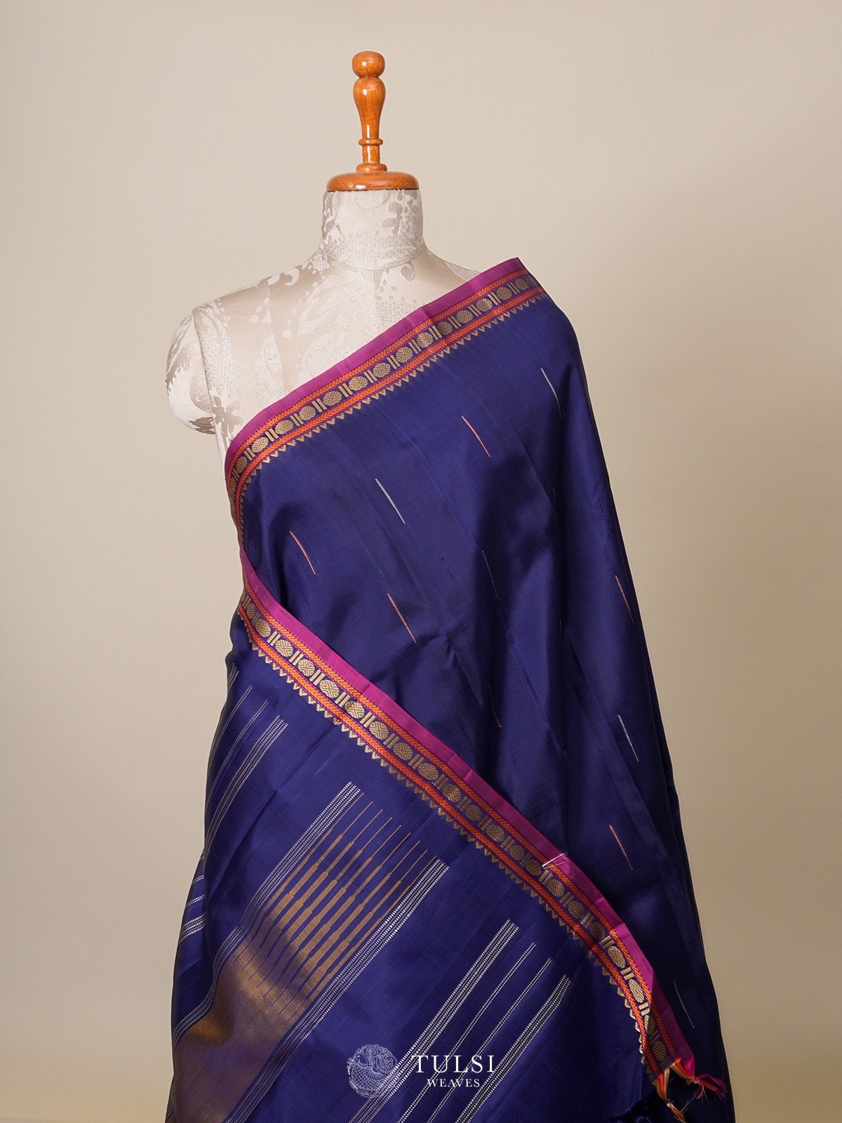 Blue Kanjeevaram Silk Saree With Pattu Pett Border