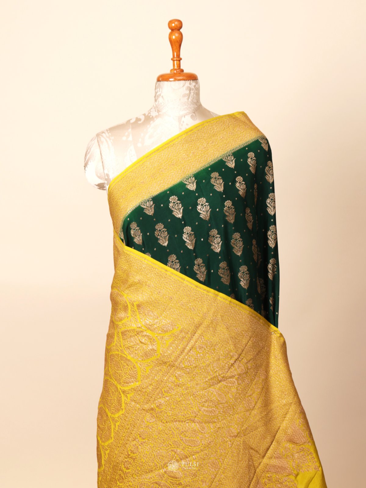 Green Banaras Crepe Silk Saree