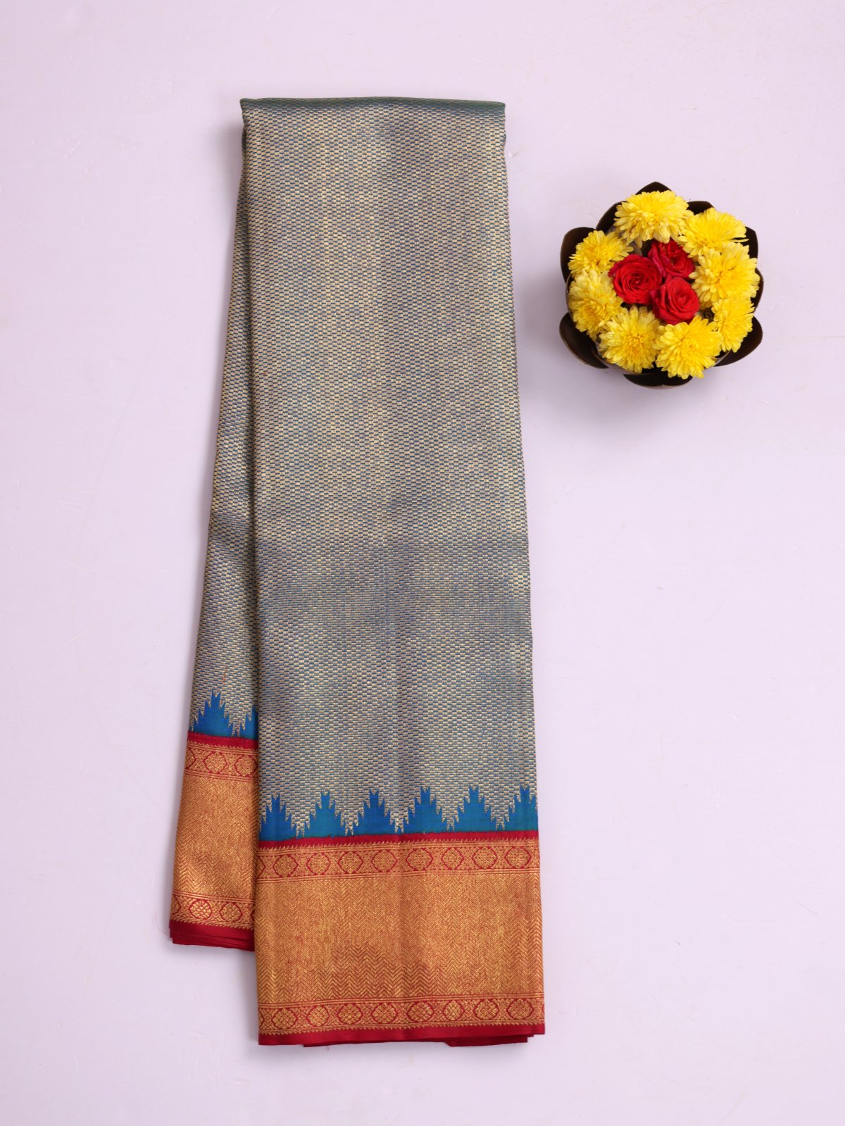 Mayil Kazhuthu Zari Brocade Kanjeevaram Silk Saree With Araku Border