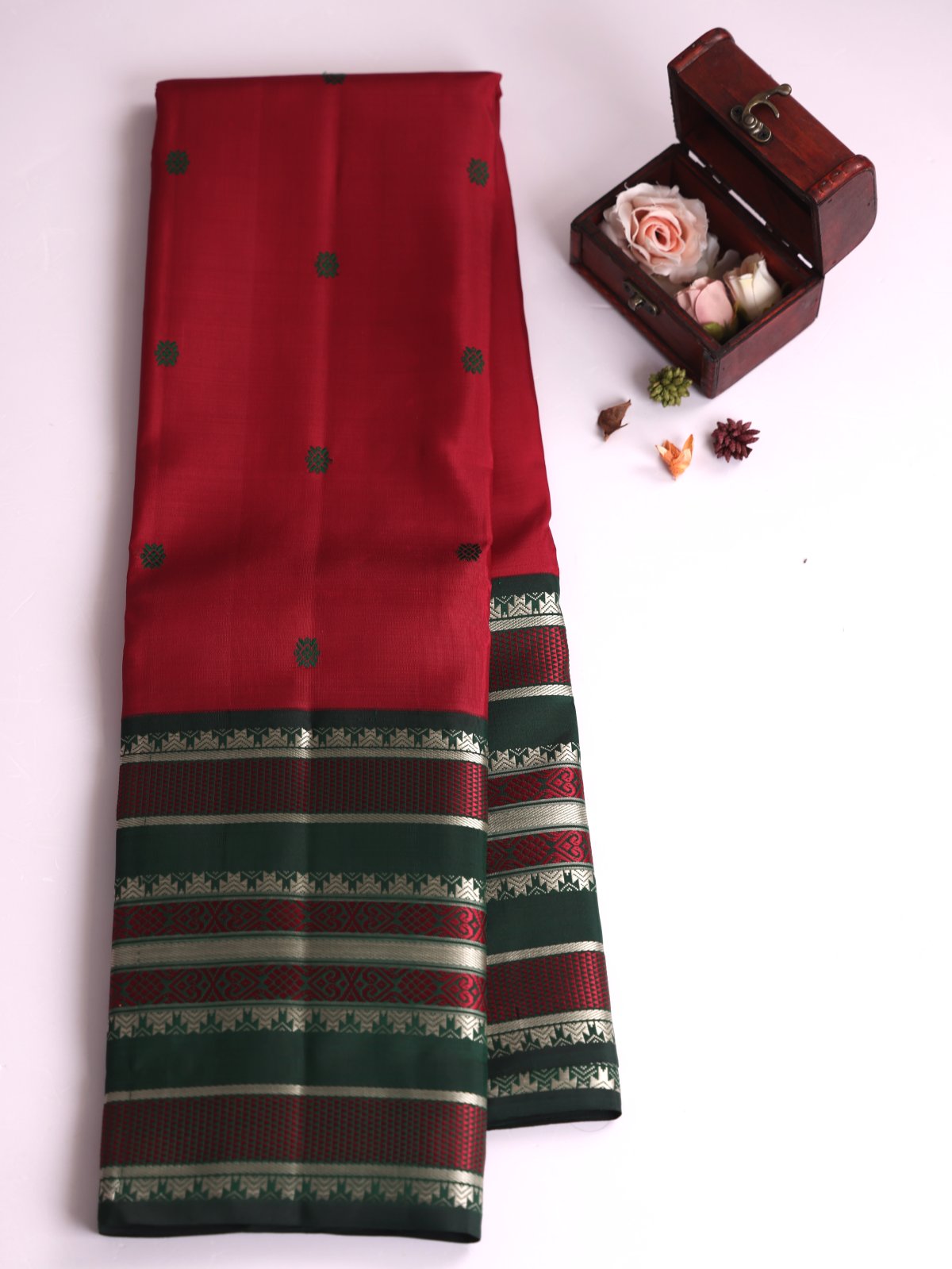 Araku Kanjeevaram Pattu Pettu Silk Saree with Bottle Green Border
