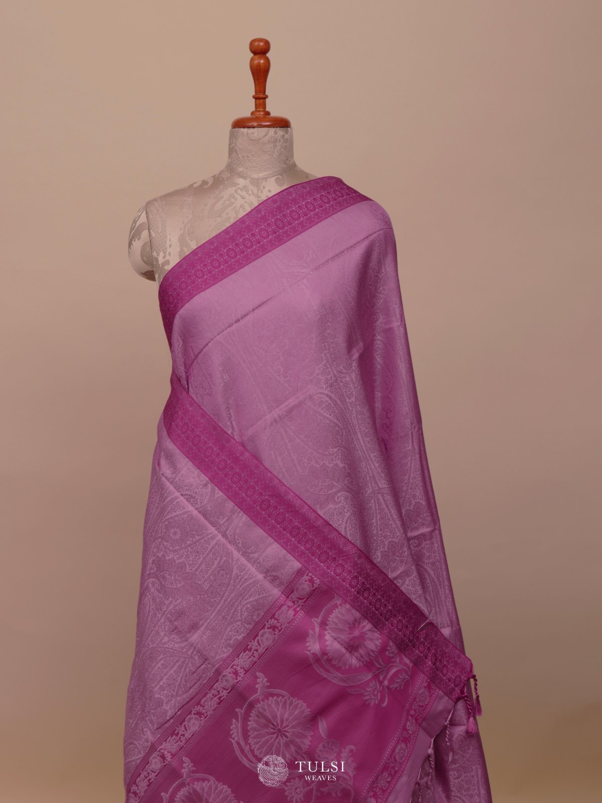 Lavender Pink Tanchoi Silk Saree