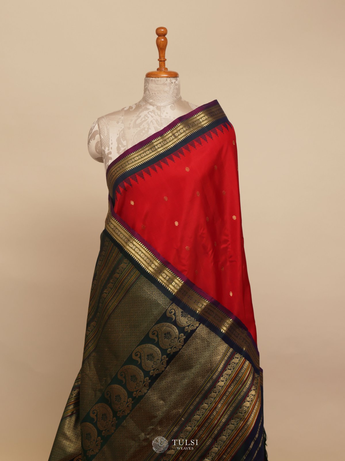 Red Gadwal Silk Saree With Black Border