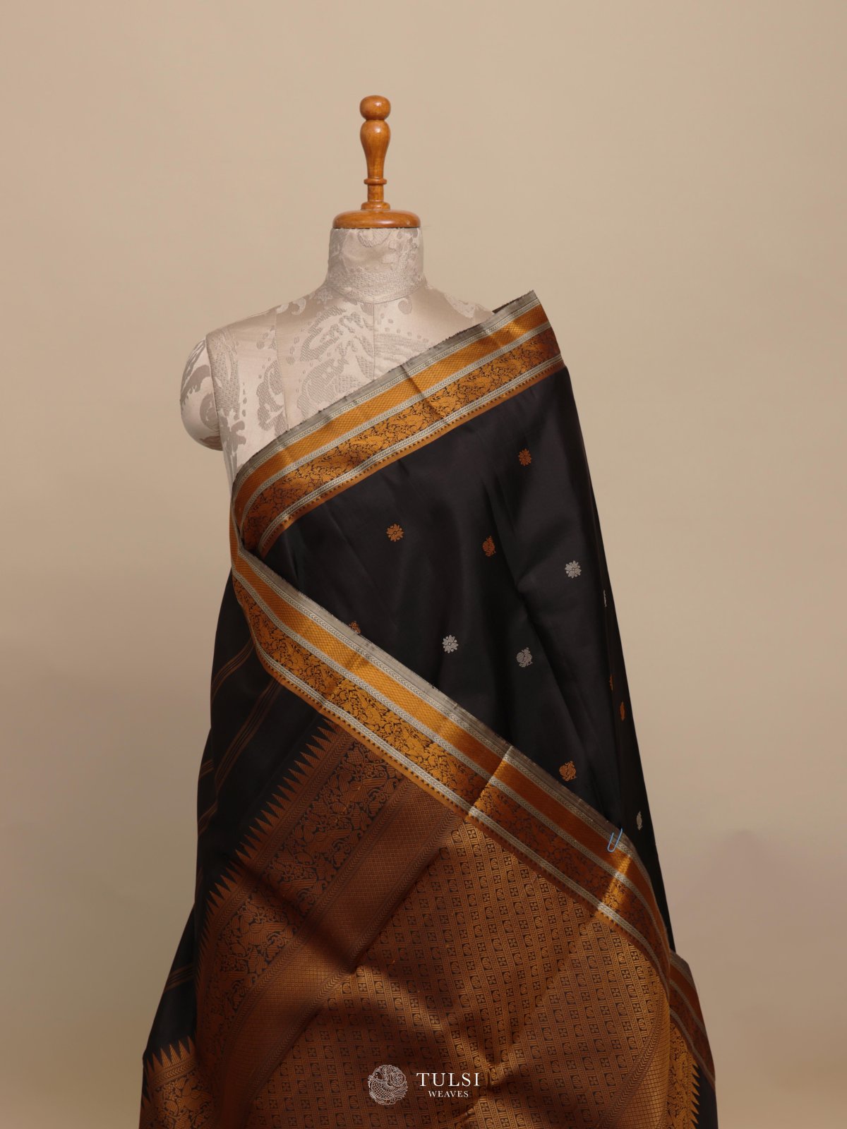 Black Kanjeevaram Pattu Pett Silk Saree