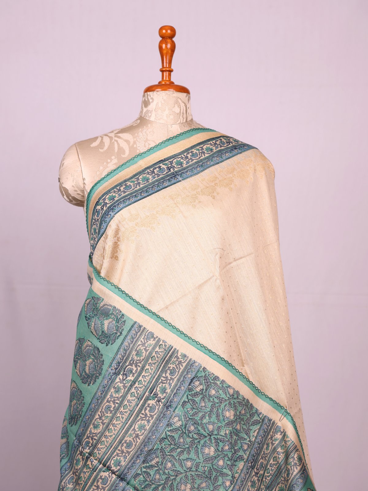Off-White Munga Silk Saree