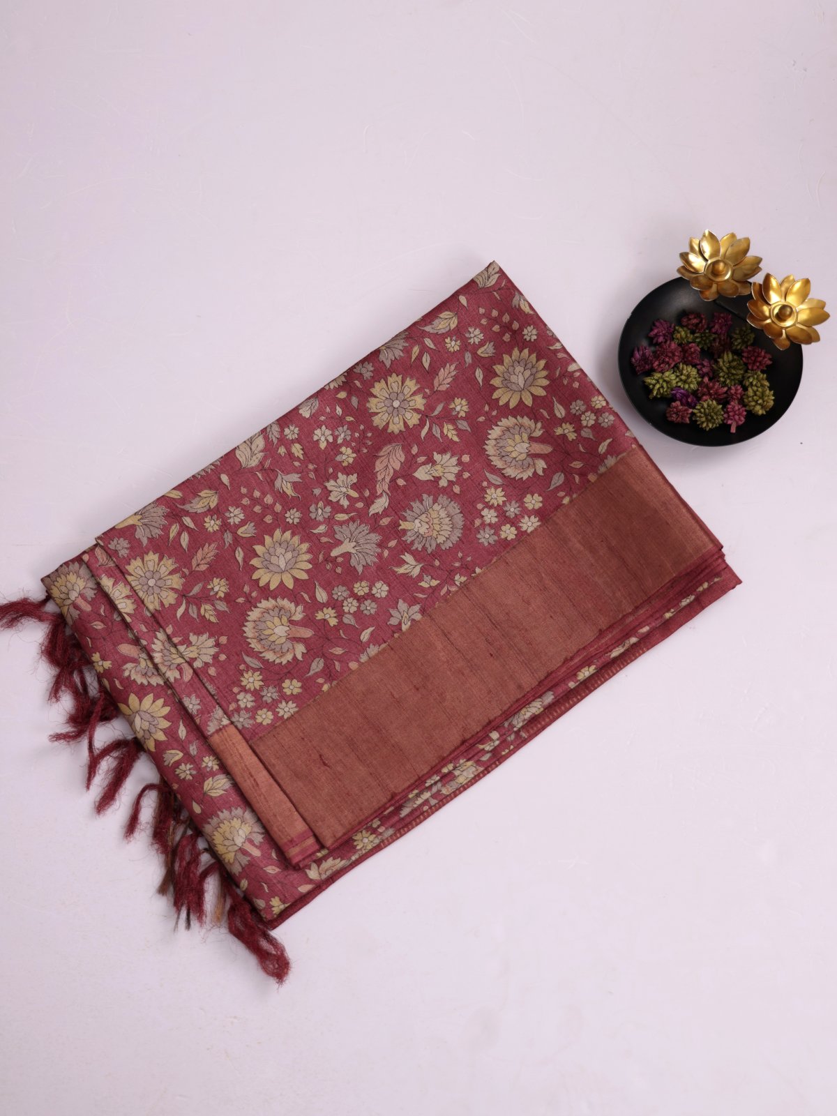 Light Maroon Printed Munga Tussar Silk Saree With Zari Border