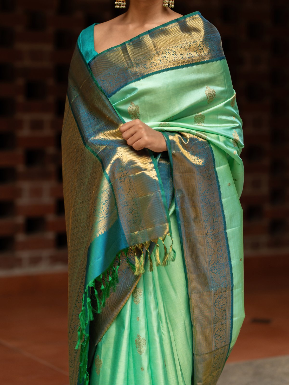 Mint Green Kanjeevaram Silk Saree with Contrast Border - Tulsi Weaves