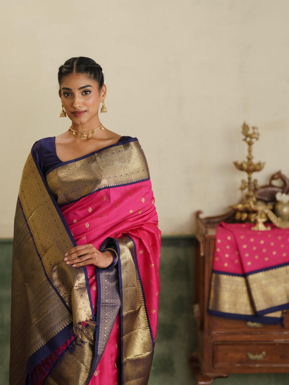 Vintage 115 - Rani Pink Kanjeevaram Silk Saree With Dark Blue Border