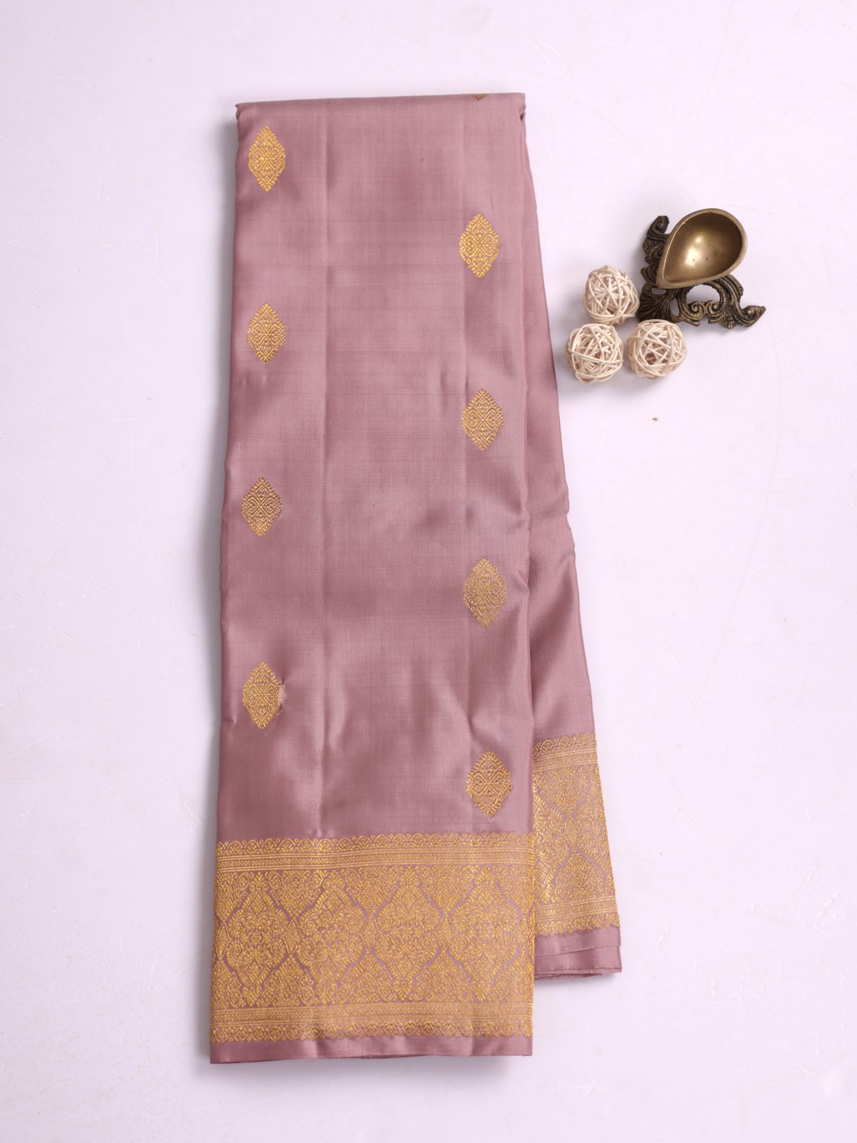 Onion Pink Kanjeevaram Silk Saree With Zari Border