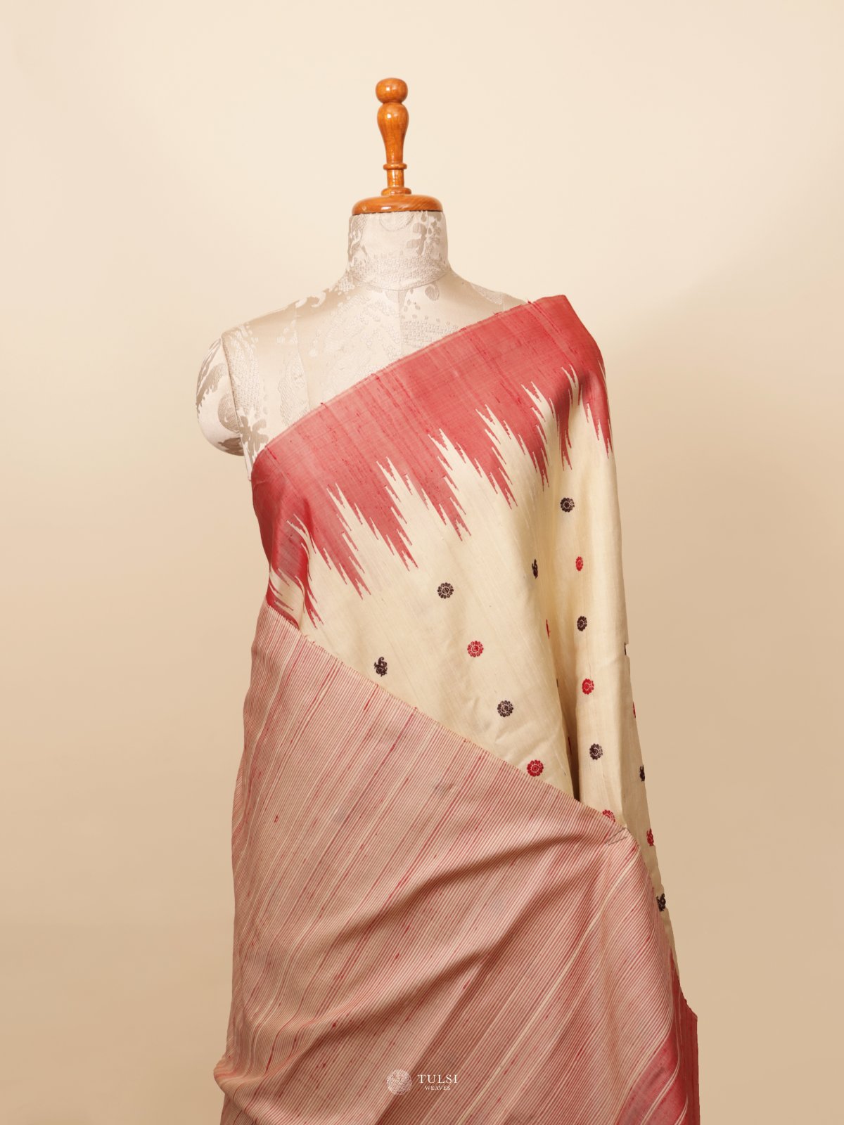 Cream Gadwal with Red Border Silk Saree