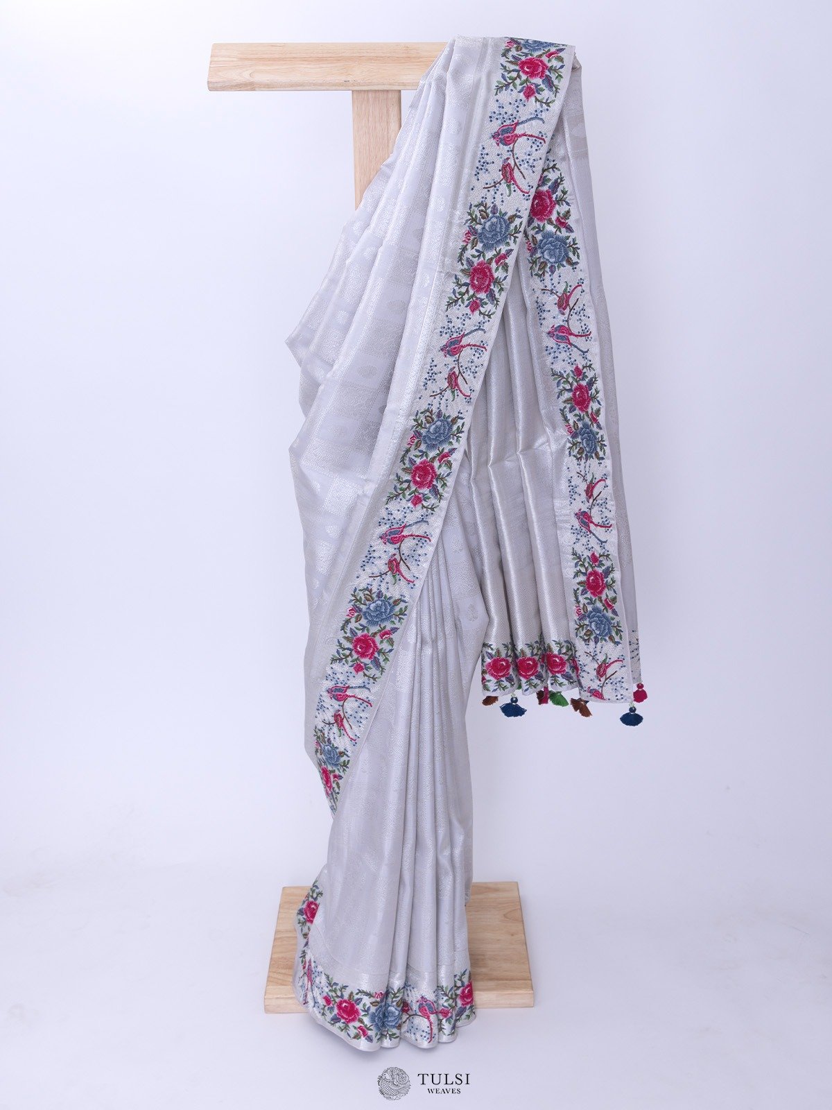 Steel Grey Kanjeevaram Silk Saree With Elegant Embroidery Border