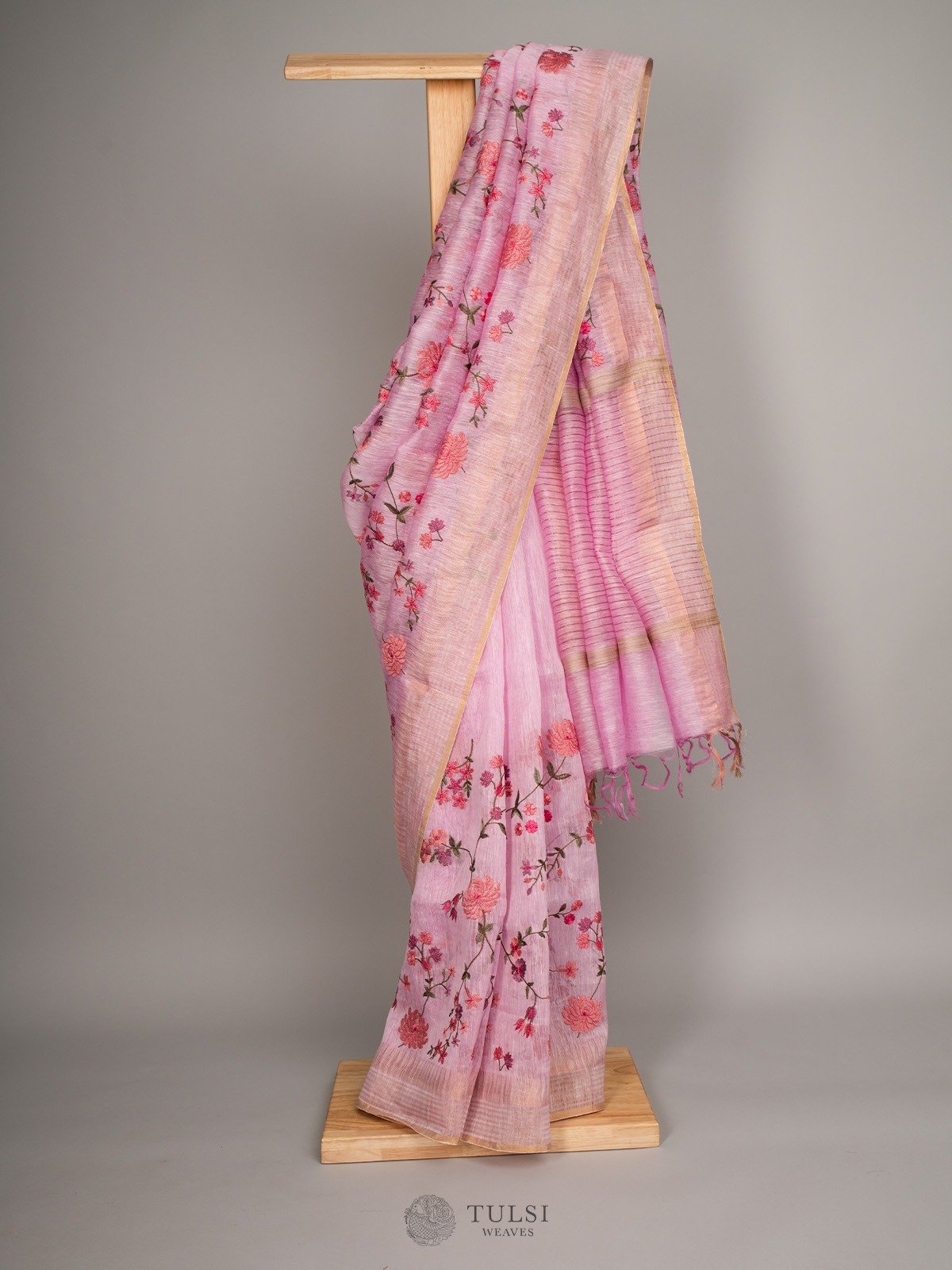 Lavender Linen Silk Saree With Floral Embroidery 