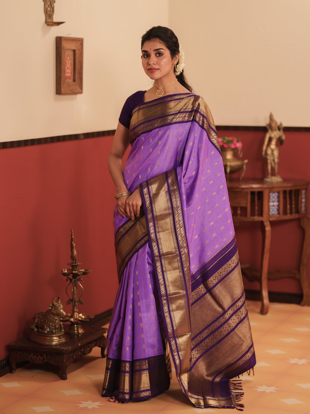 Vintage 43 - Lavender Kanjeevaram Silk Saree With Nagapazham Border