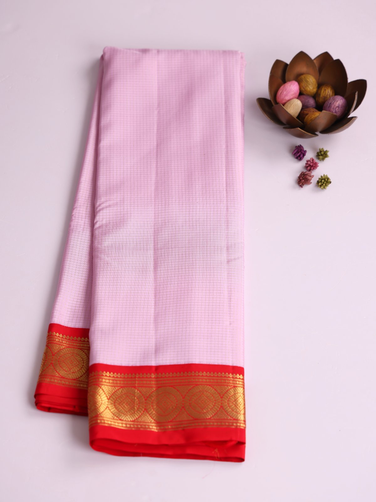 Onion Pink Zari Checked Kanjeevaram Silk Saree With Red Zari Border