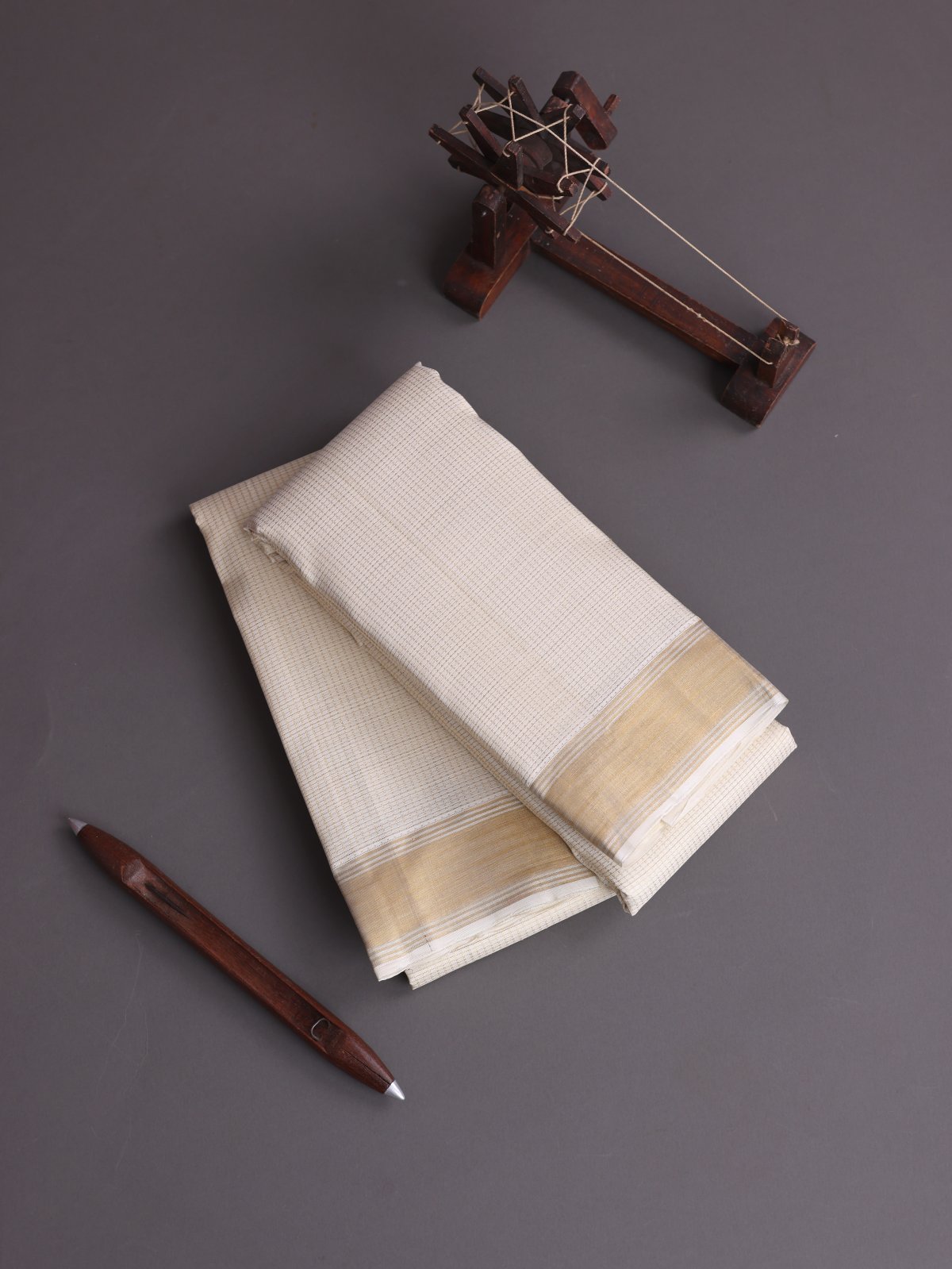 Beige Zari Checked Silk Dhoti And Vasthram With Zari Border