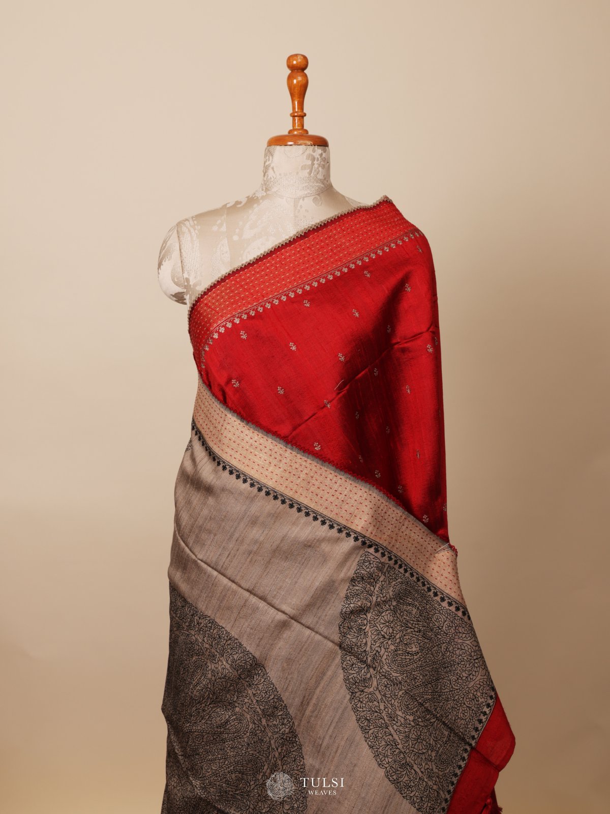 Red Raw Silk Saree With Kantha Embroidery Border