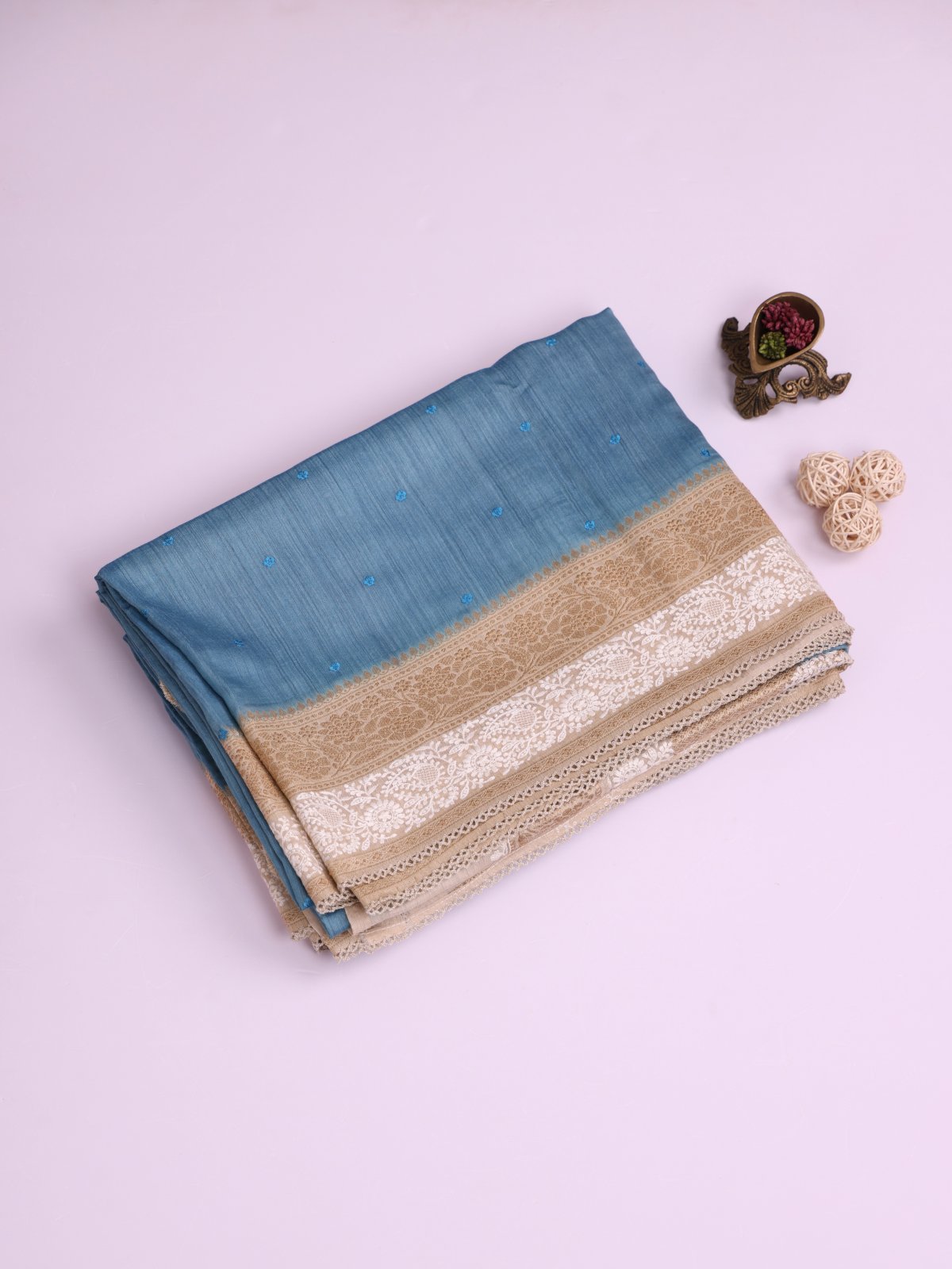 Blue Munga Silk Saree With Cream Embroidered Border 