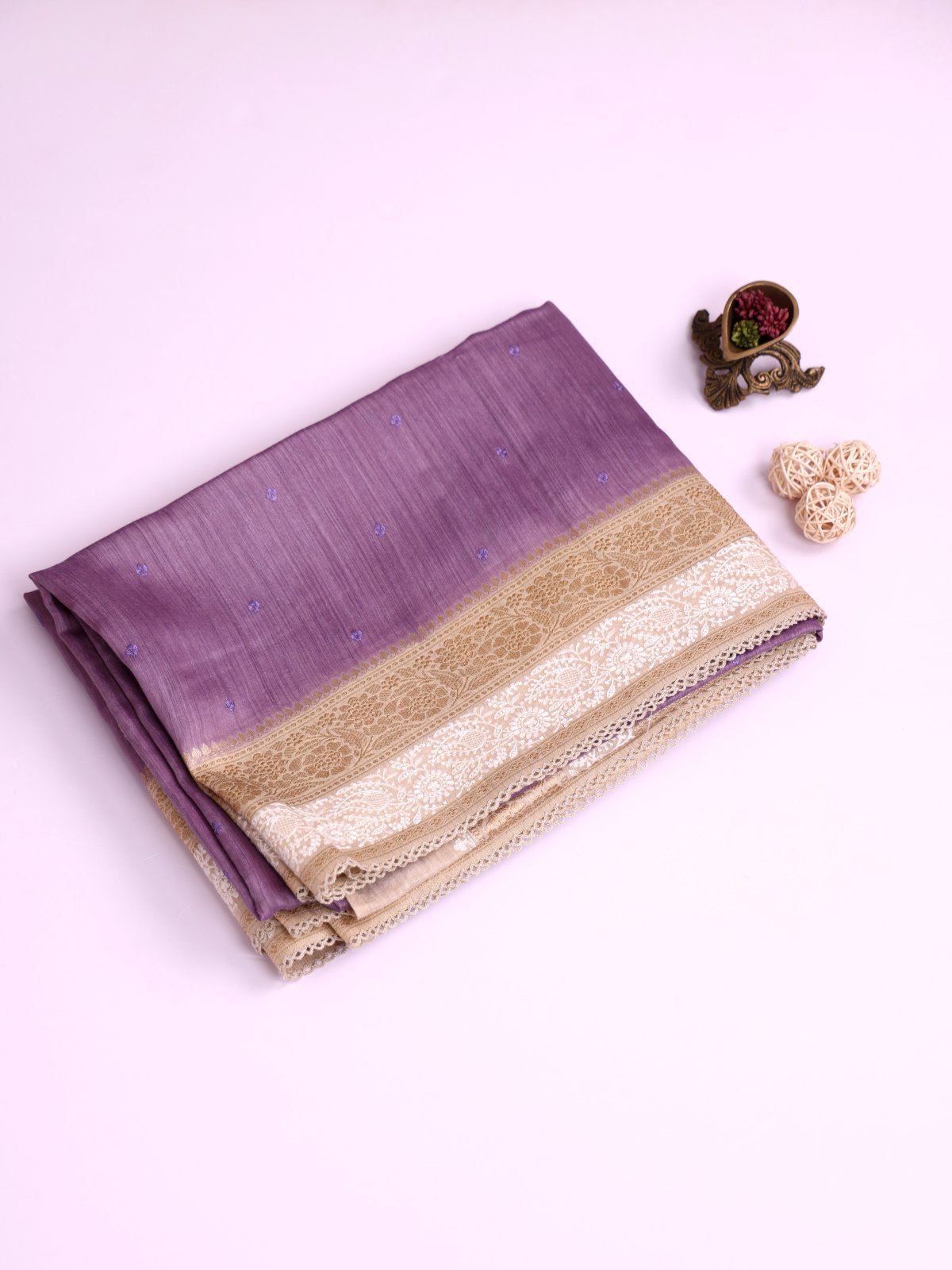 Lavender Munga Silk Saree with Embroidered Cream Border