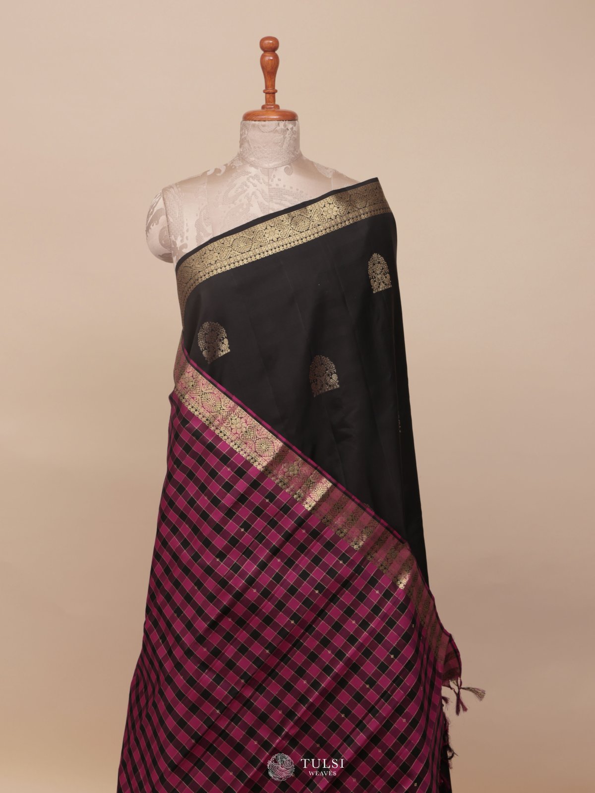Black Gadwal Silk Saree