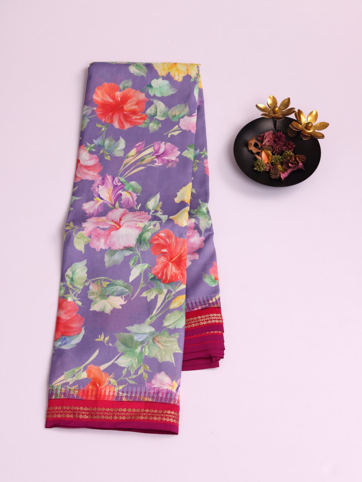 Dusty Lavender Printed Kanjeevaram Silk Saree With Pink Border