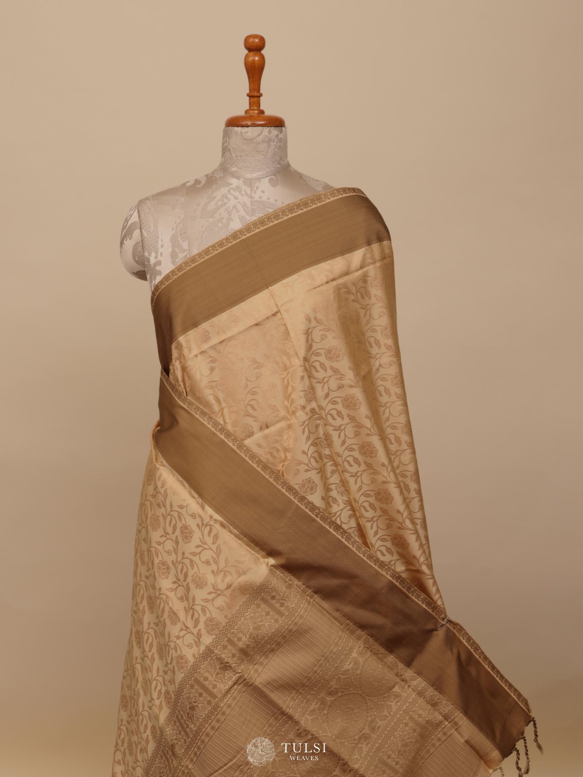 Dark Beige Tanchoi Silk Saree
