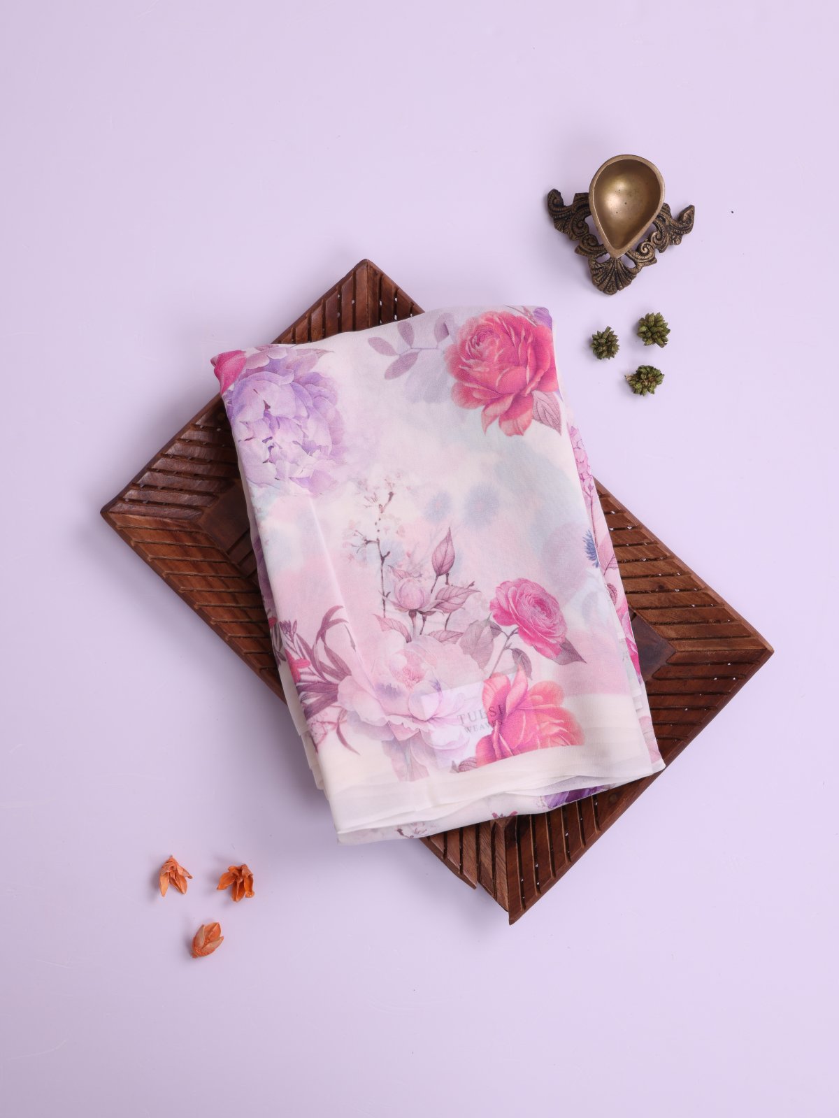  White Floral Printed Georgette Silk Saree