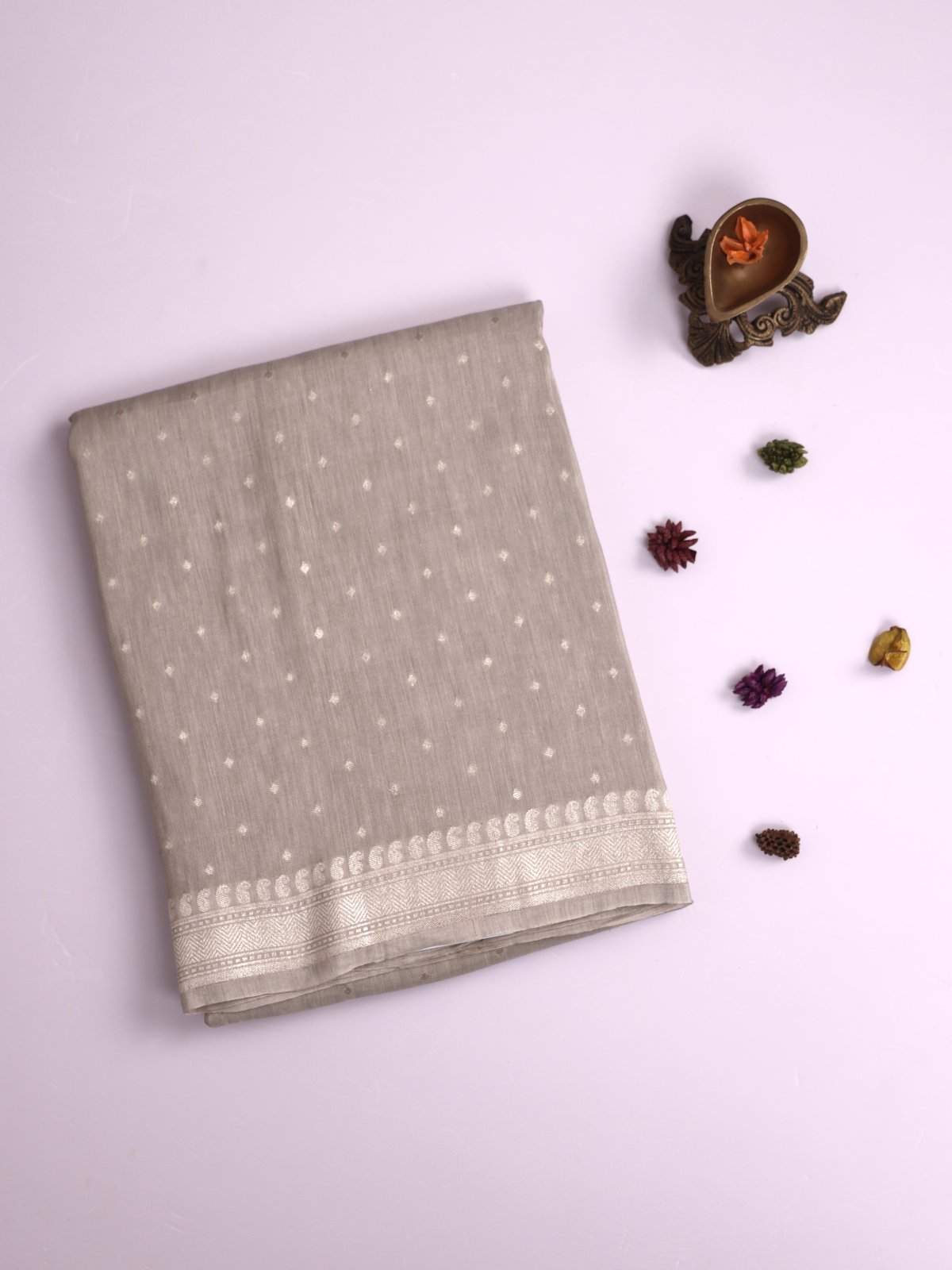 Grey Linen Saree With Zari Border