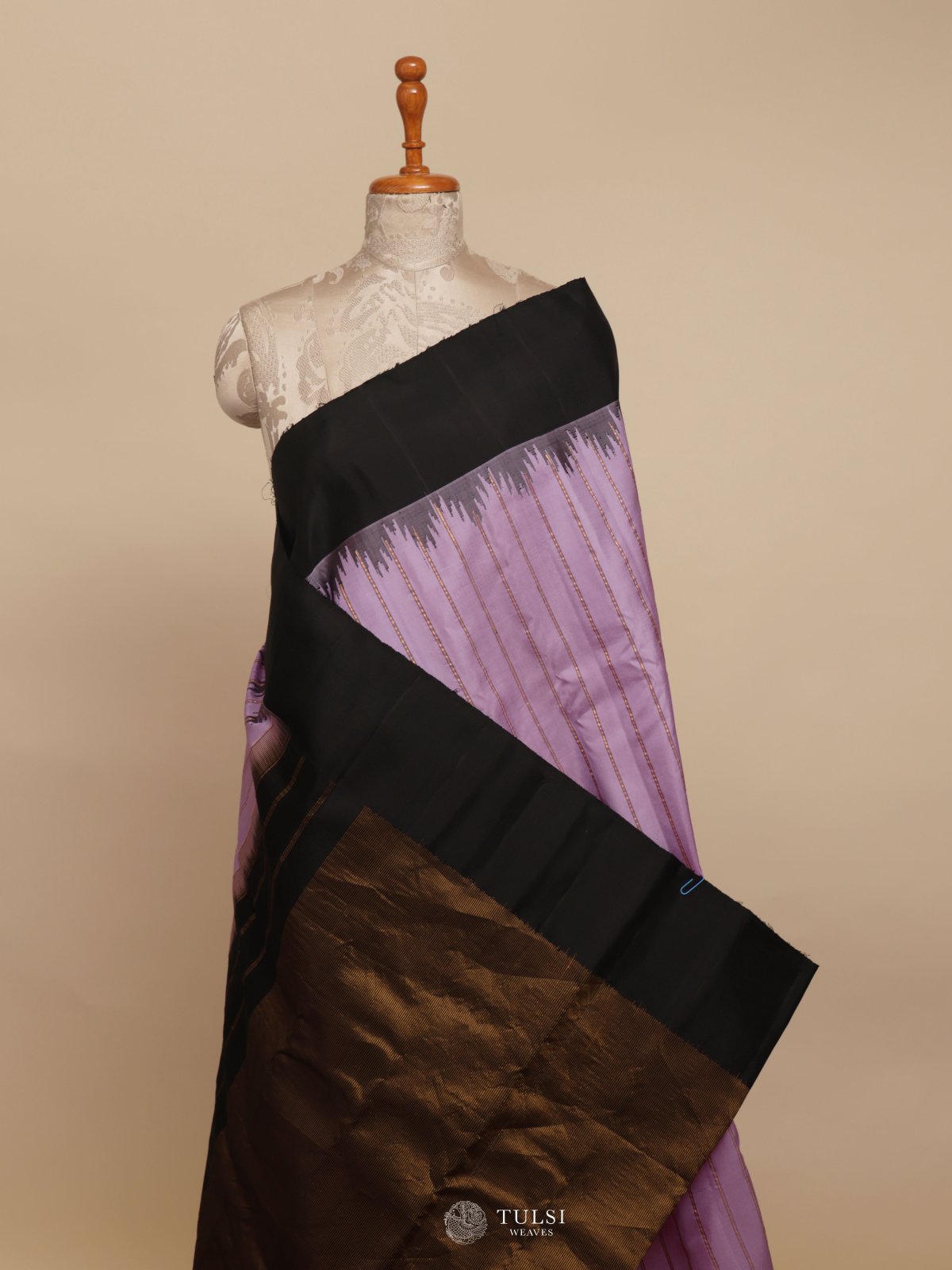 Lilac Gadwal Silk Saree With Black Border