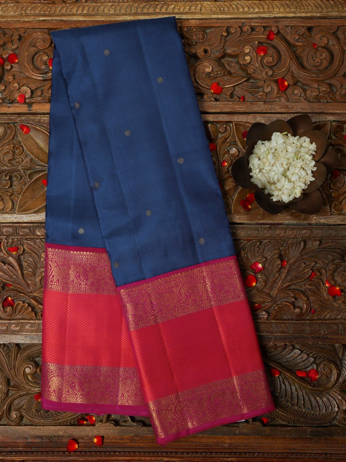 Blue Kanjeevaram Silk Saree With Pink Zari Border