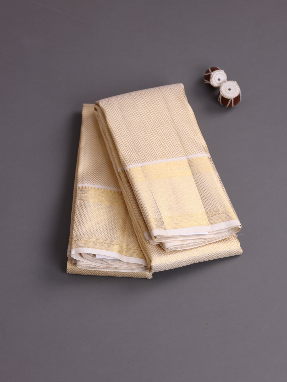 Off-White Zari Brocade Silk Dhoti And Vasthram with Zari Border