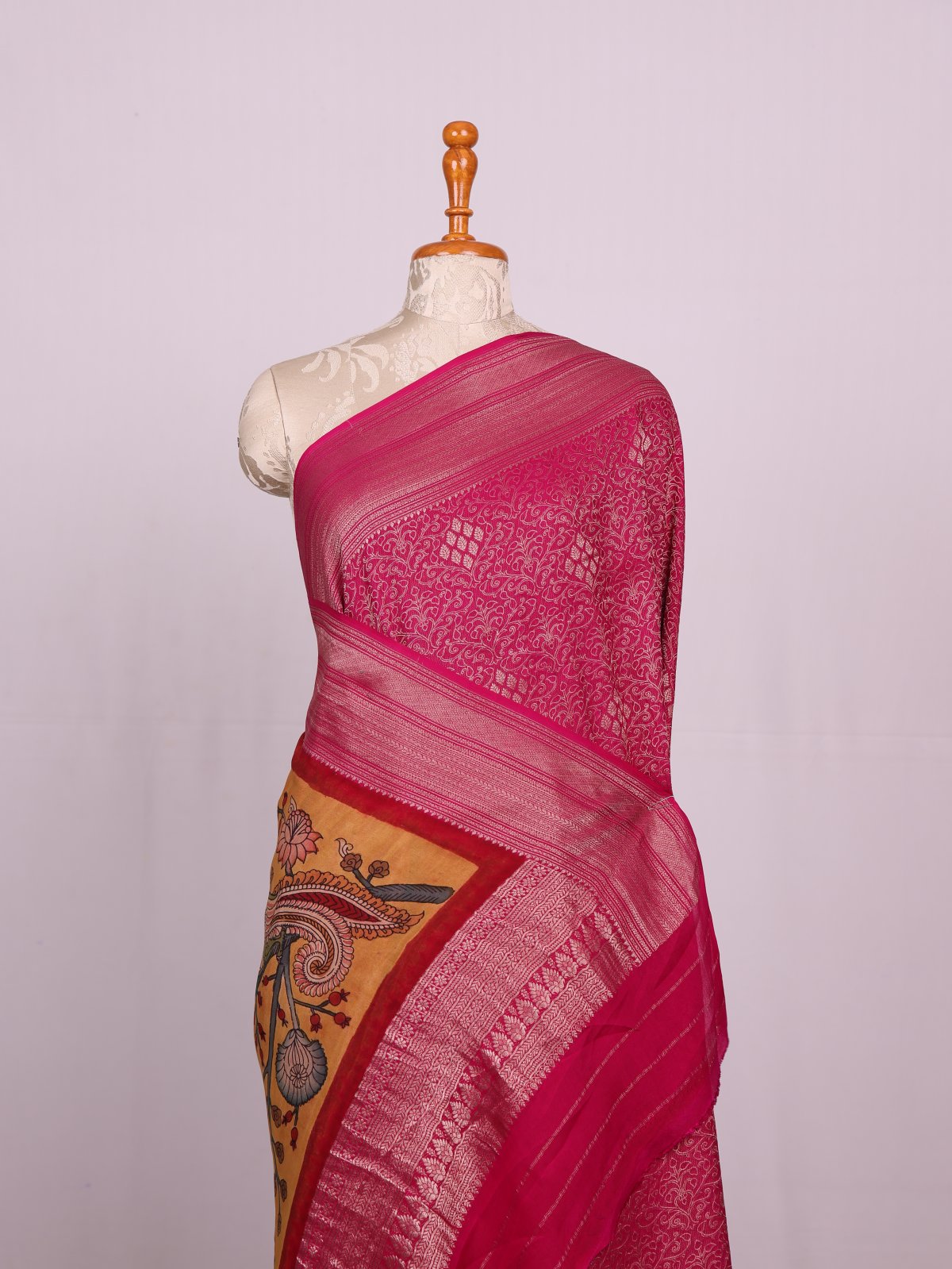 Magenta Pink Mysore Crepe Silk Saree With Kalamkari Pallu 