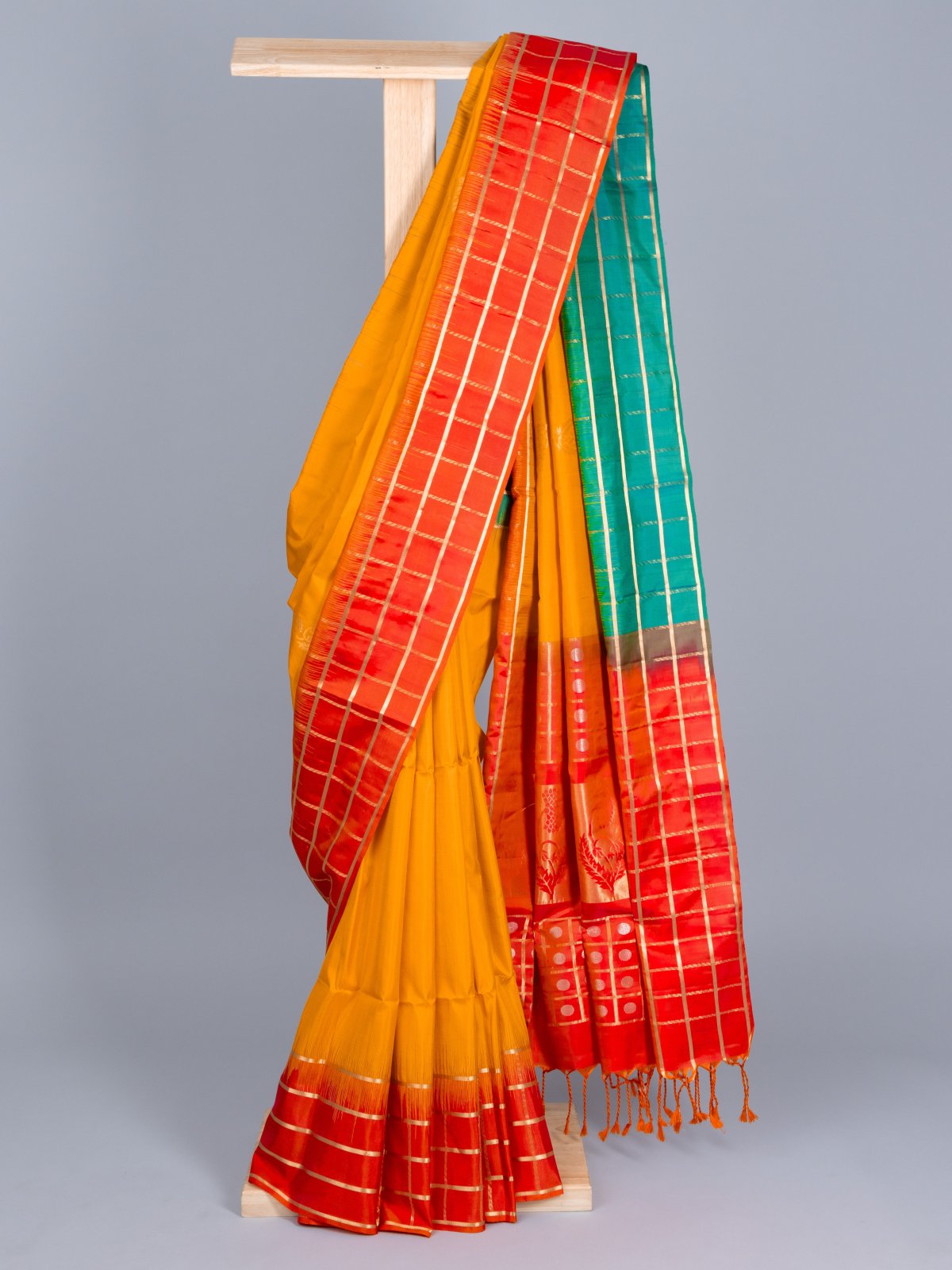 Yellow Soft Silk Saree With Ganga Jamuna Border